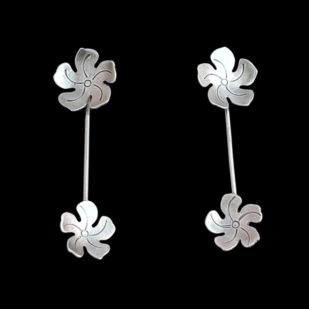 Tiki jewelry sterling silver flower earrings