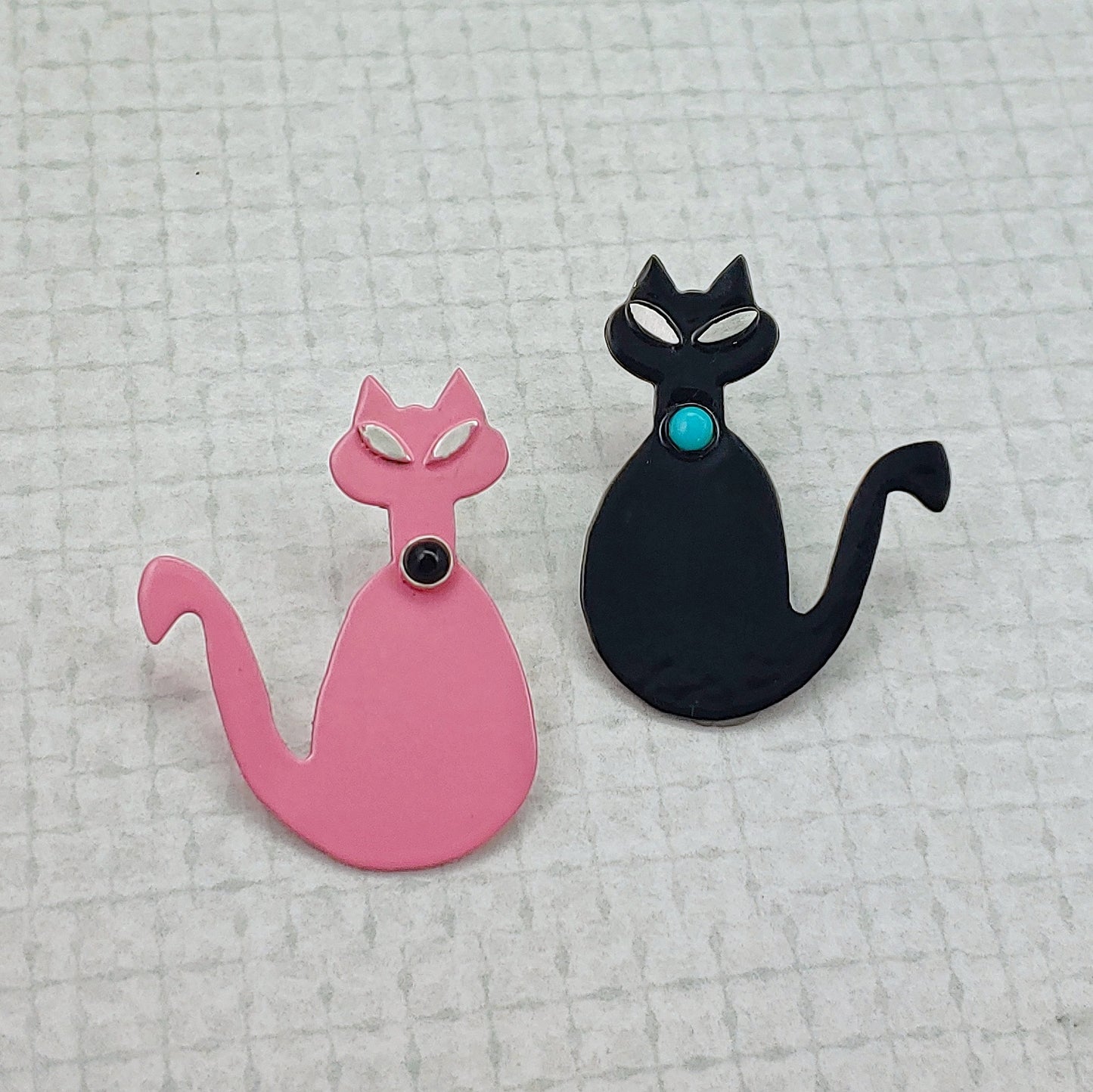 Mid-Mod Cat Powdercoated Pin/Brooch - Pink