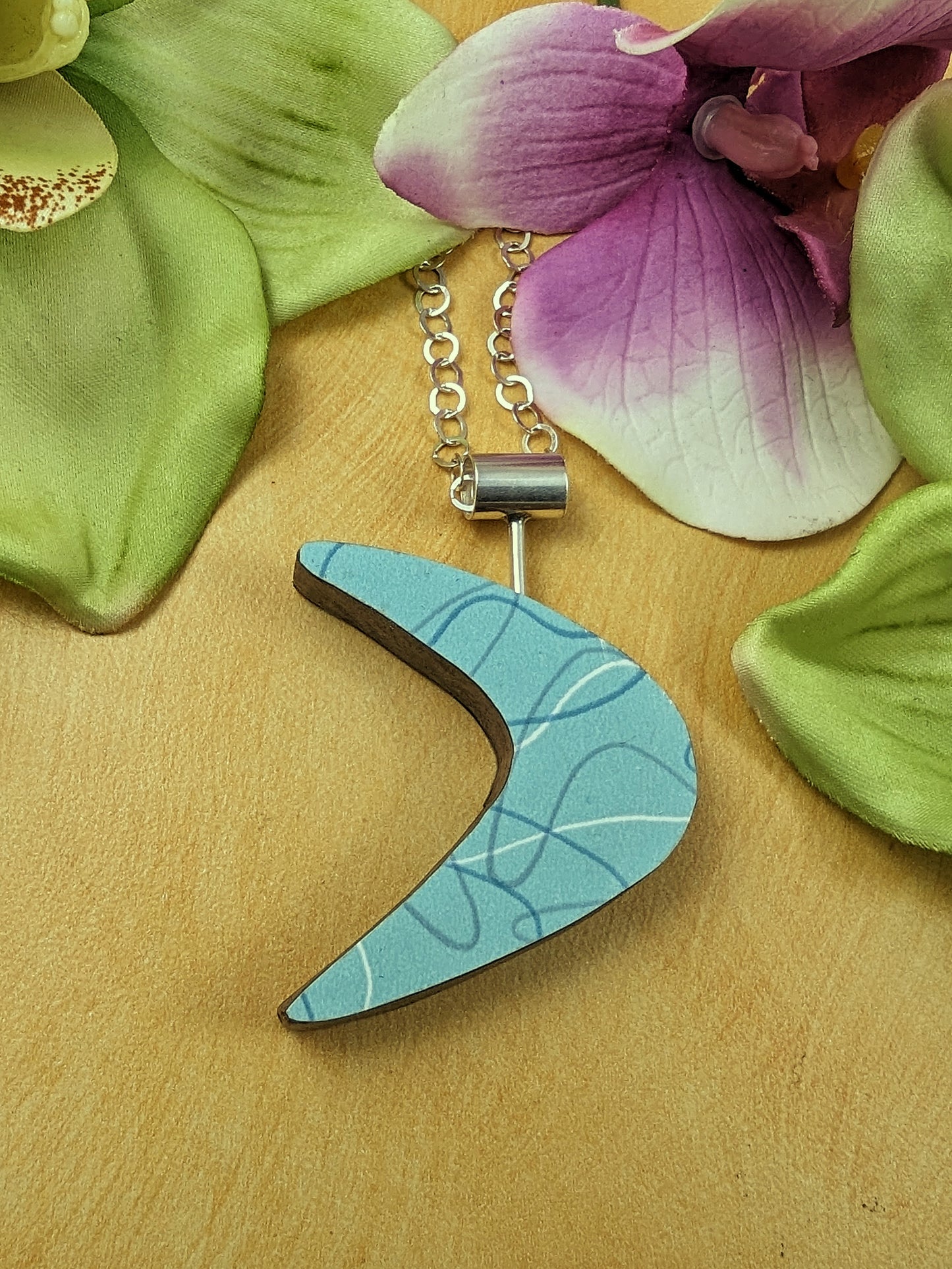 Boomerang Shaped Reversible Laminate Necklace - Light Teal