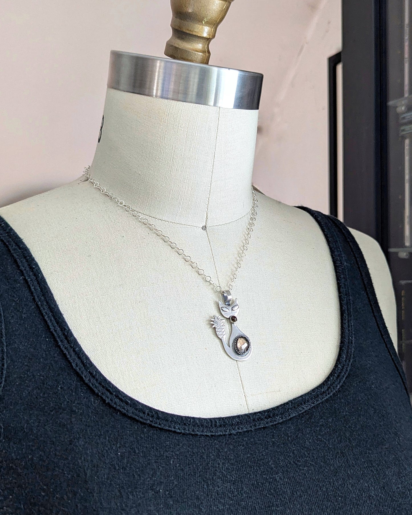 Mid-Mod Cat Necklace with Pineapple Tail - Smoky Quartz