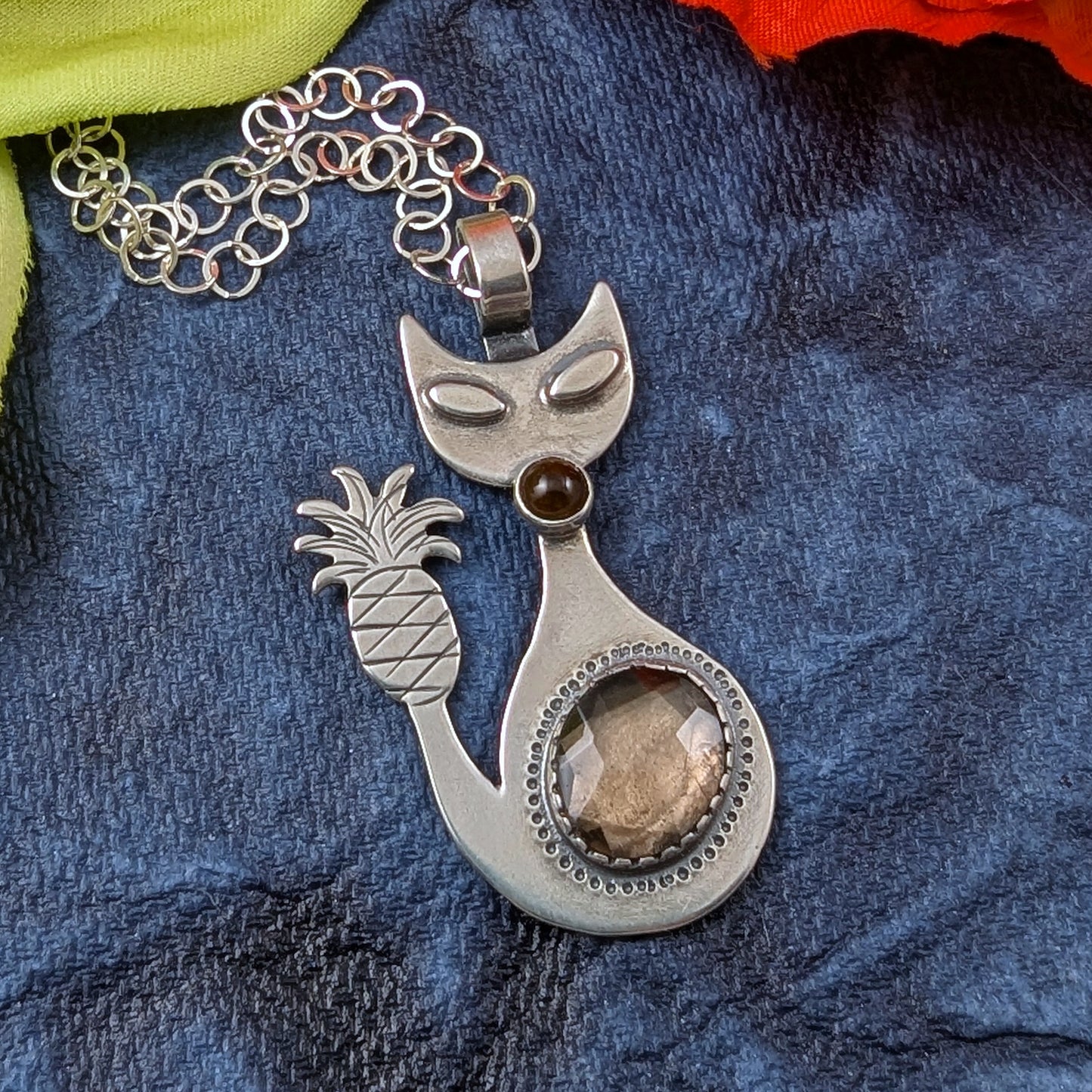 Mid-Mod Cat Necklace with Pineapple Tail - Smoky Quartz