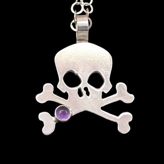 Skull and Crossbones with Amethyst