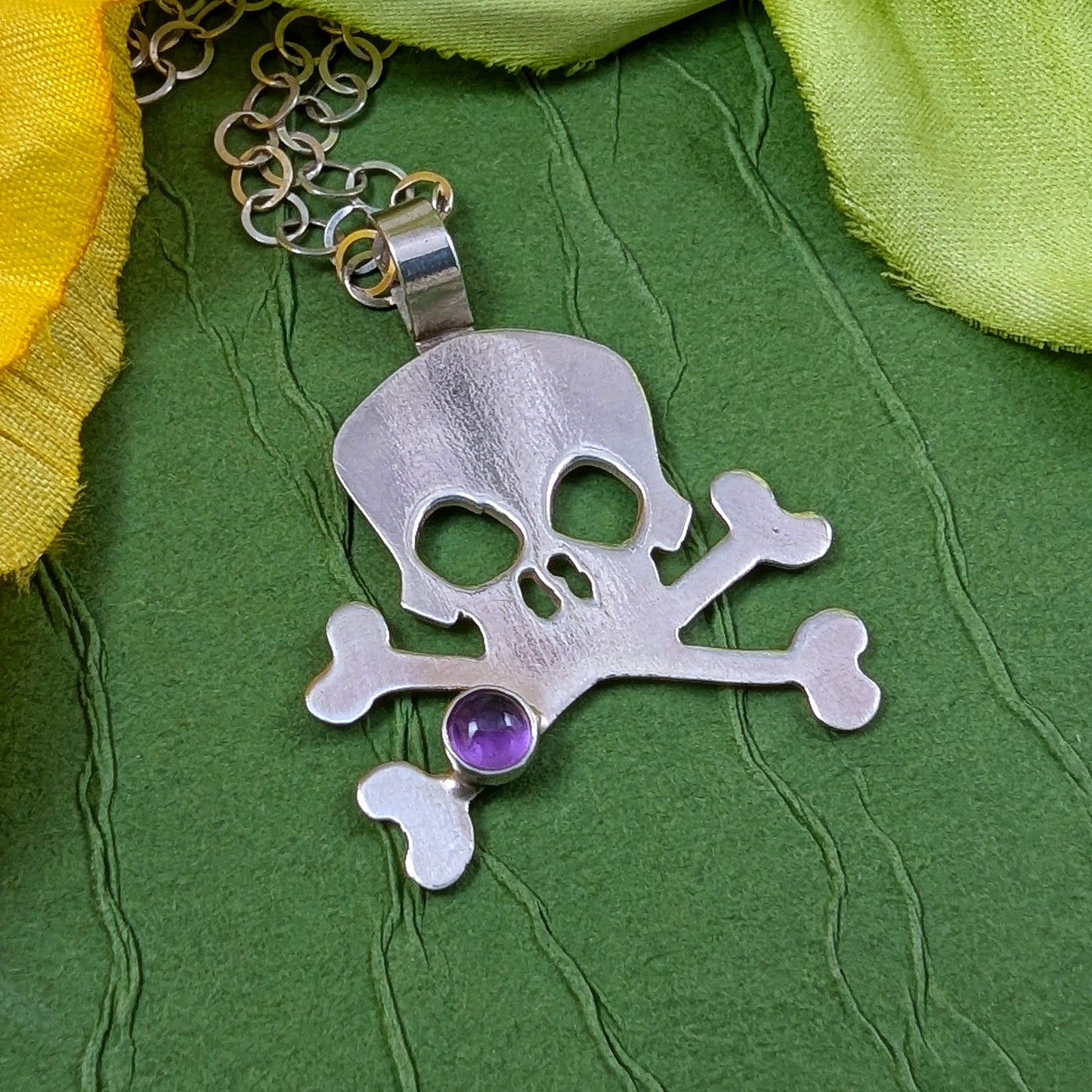 Skull and Crossbones with Amethyst