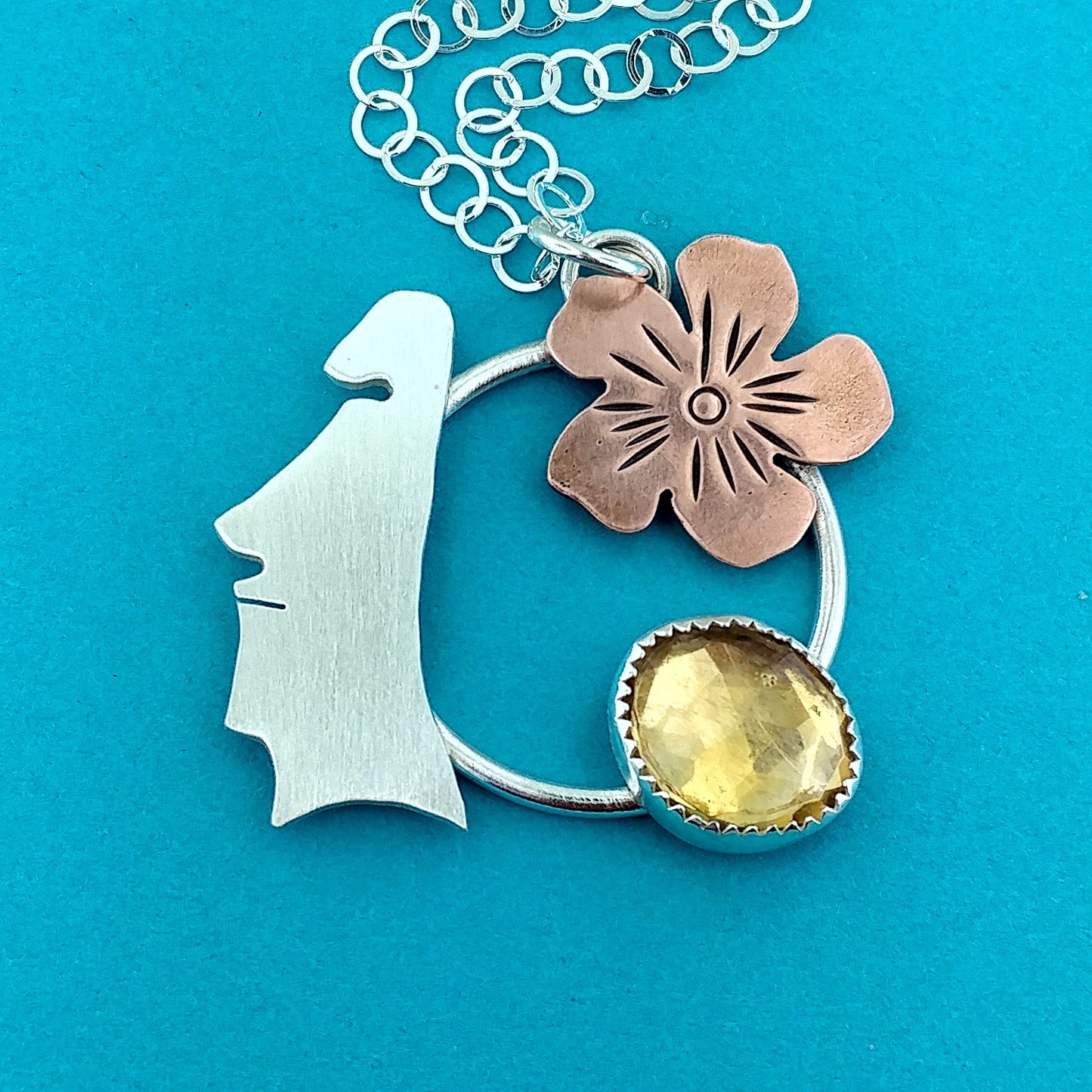 Moai Head with Flowers Necklace and Citrine