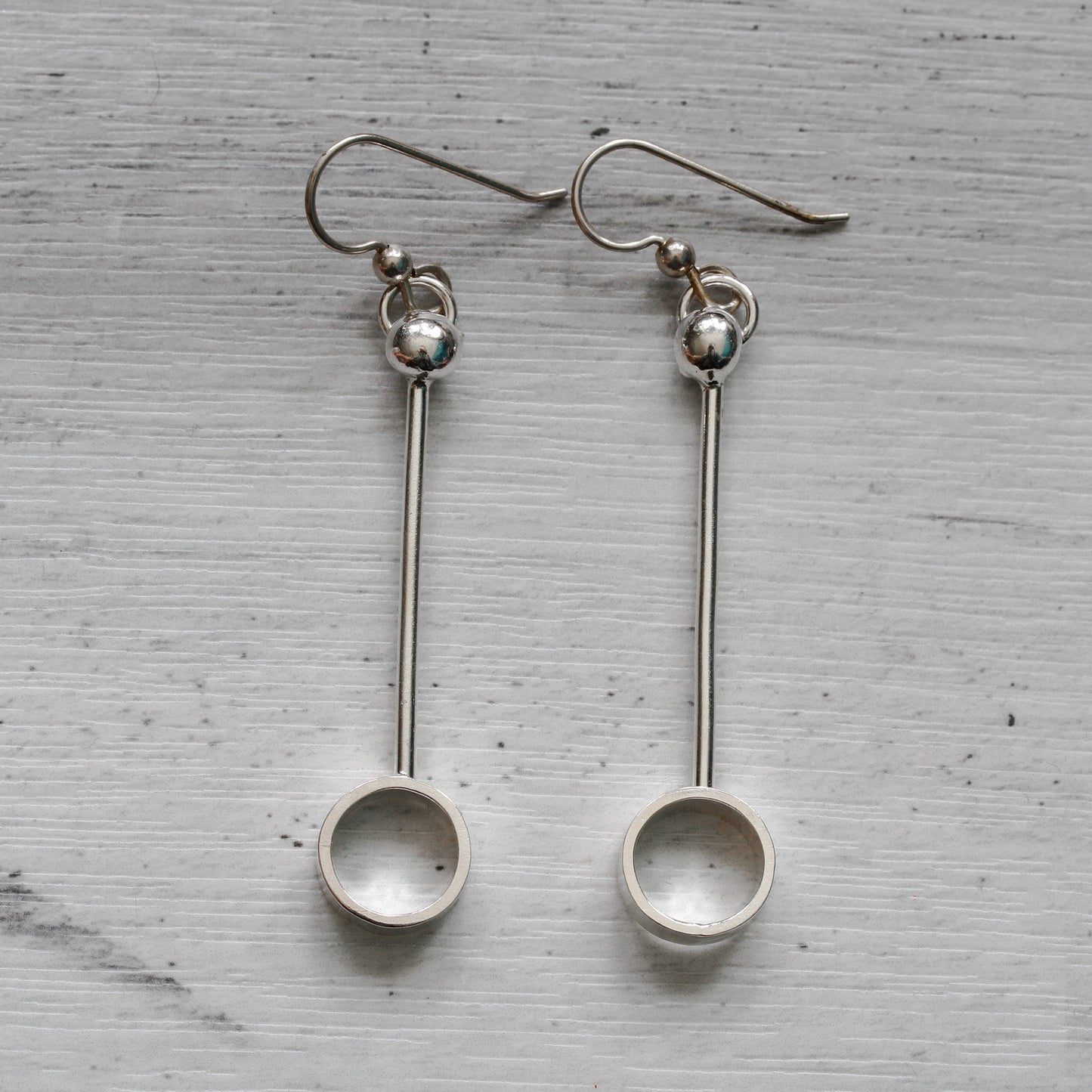 Sterling silver minimalist earrings for every day wear. Geometric and modernist.