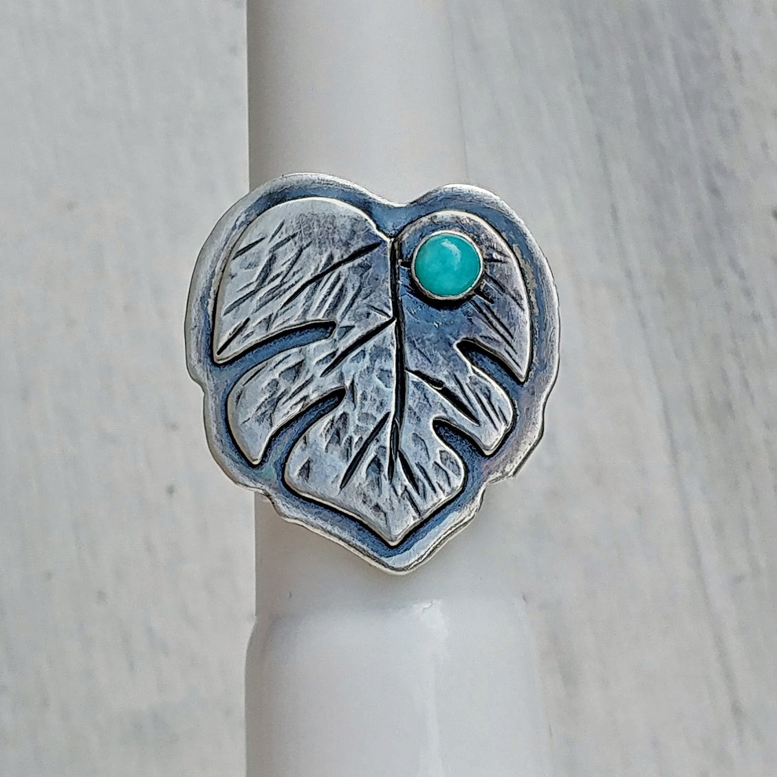 Monstera leaf ring with amazonite